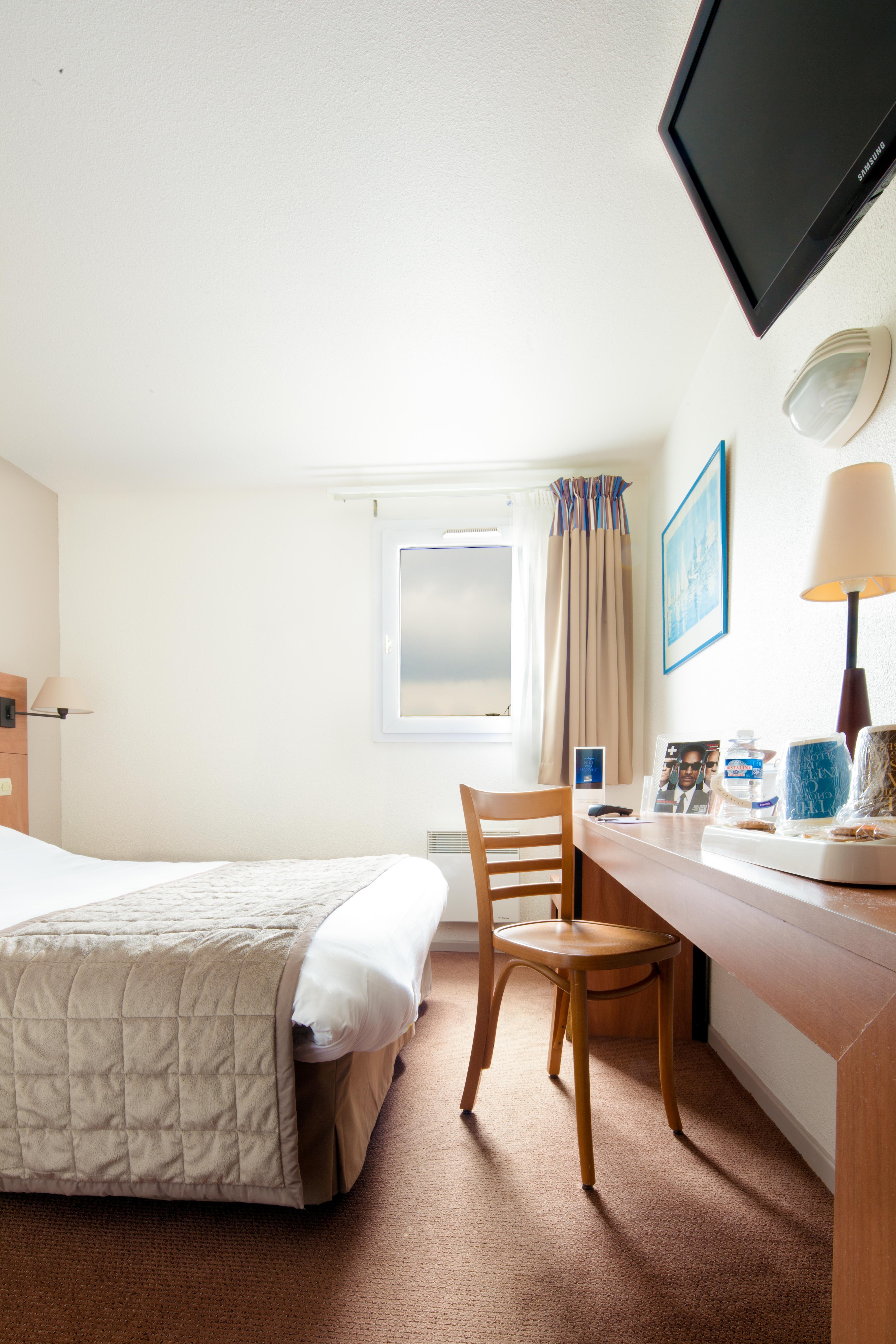 Sure Hotel By Best Western Calais Coquelles Tunnel S/ Manche Exterior photo