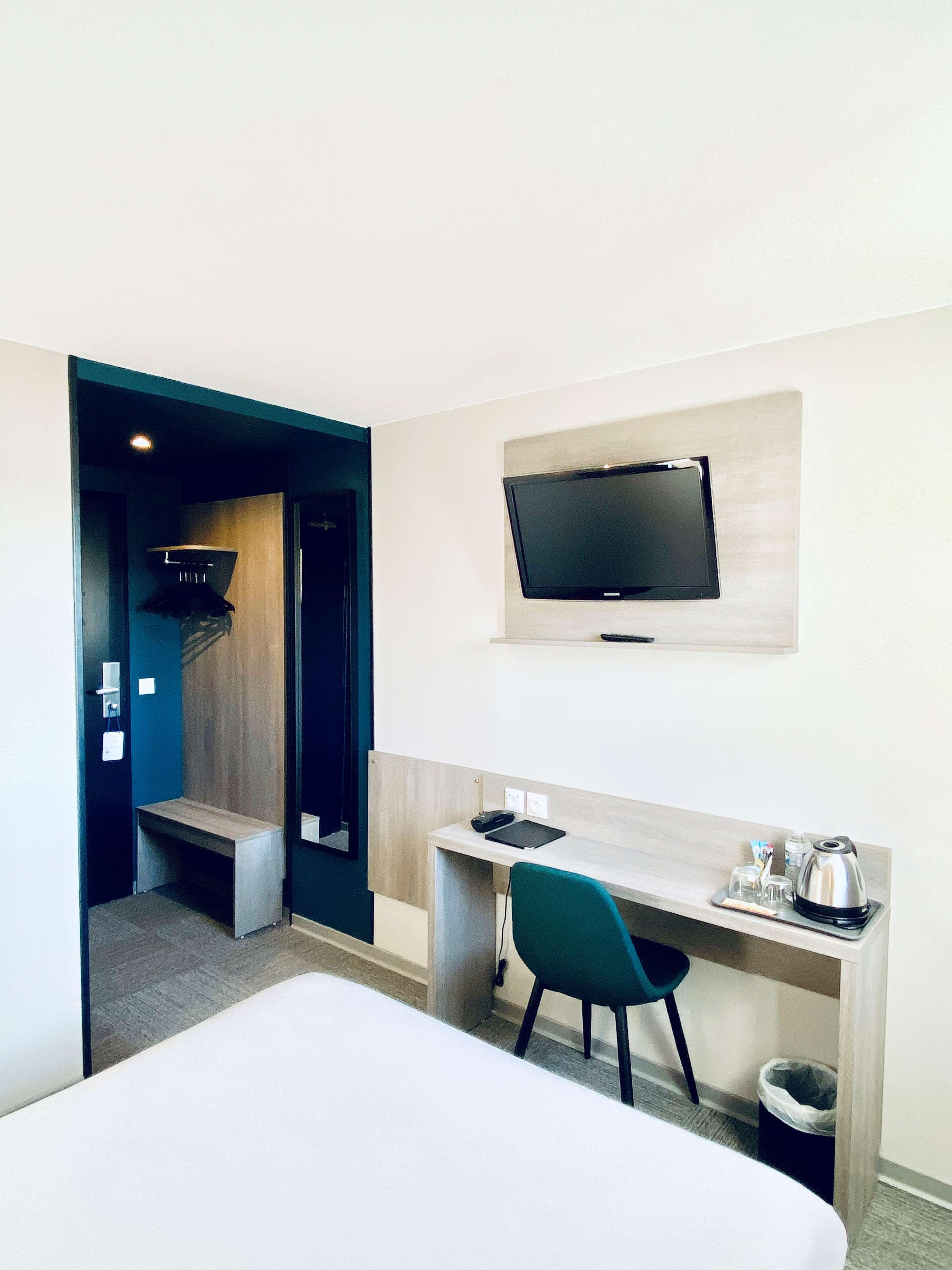 Sure Hotel By Best Western Calais Coquelles Tunnel S/ Manche Exterior photo